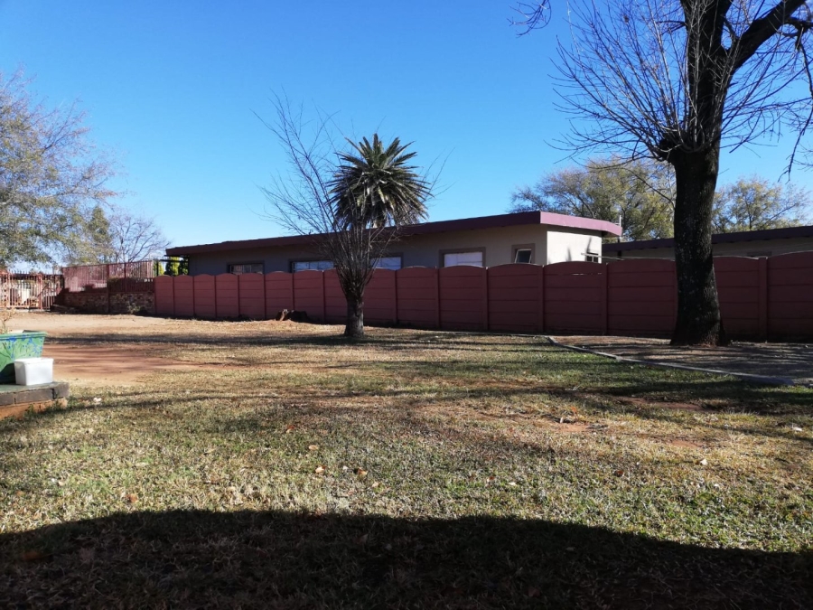  Bedroom Property for Sale in Stilfontein Ext 4 North West
